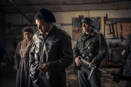 19430430-l-arrestation-d-un-refractaire-au-sto.jpg