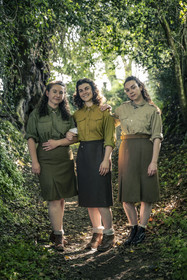 19440807-les-soeurs-le-garrec-et-manceau.jpg