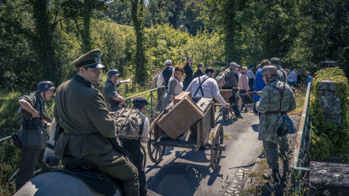 19440806-l-exil-des-carhaisiens.jpg