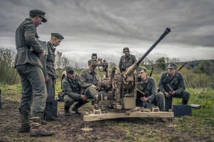 19430203-defense-antiaerienne.jpg